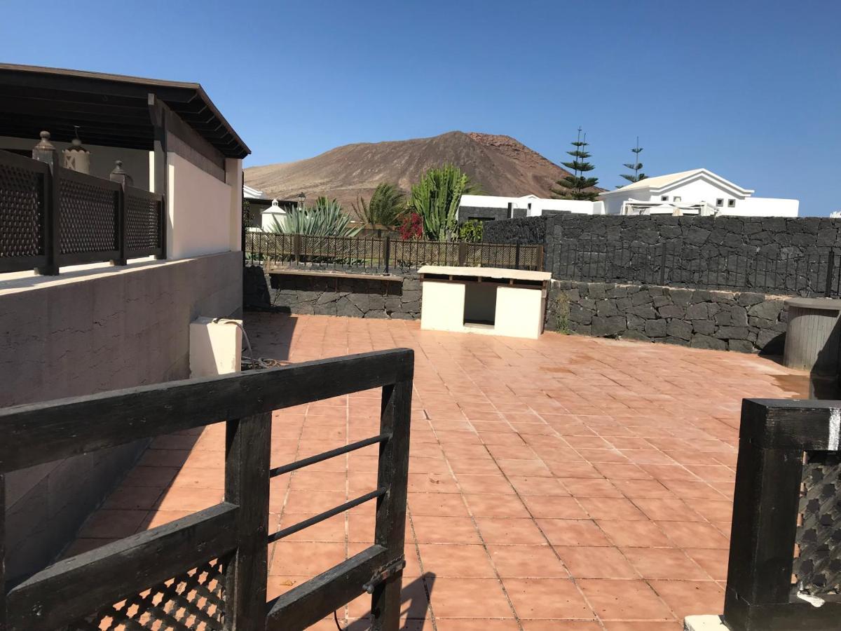 Villa Tania - Villa Independiente Con Piscina Privada Плая Бланка Екстериор снимка
