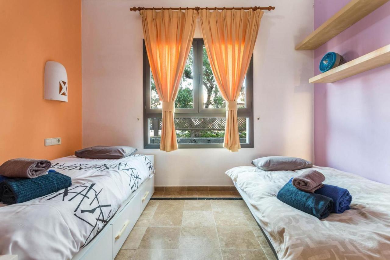 Villa Tania - Villa Independiente Con Piscina Privada Плая Бланка Екстериор снимка