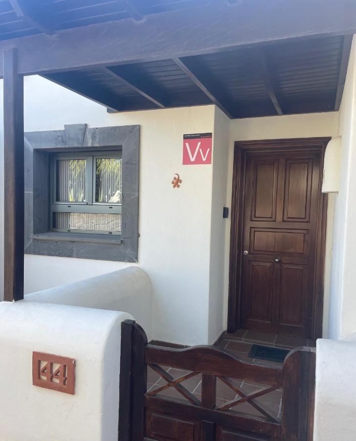 Villa Tania - Villa Independiente Con Piscina Privada Плая Бланка Екстериор снимка